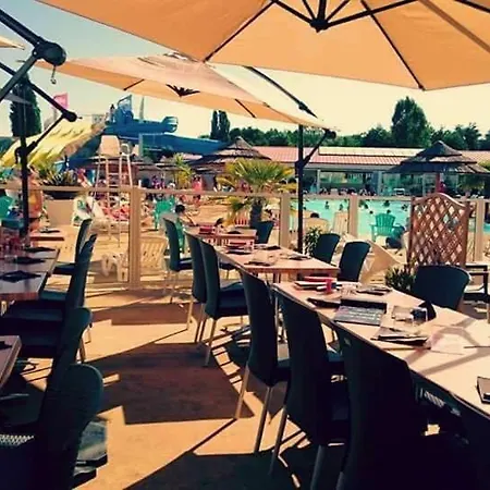 Kemp Camping Les Charmettes 4*